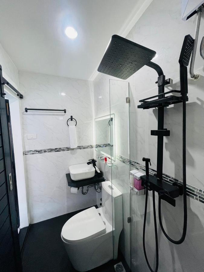 בנגקוק Thonglor Suites Hotel מראה חיצוני תמונה