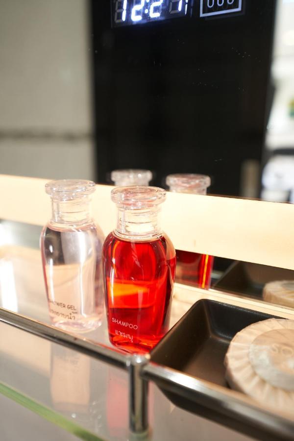 בנגקוק Thonglor Suites Hotel מראה חיצוני תמונה