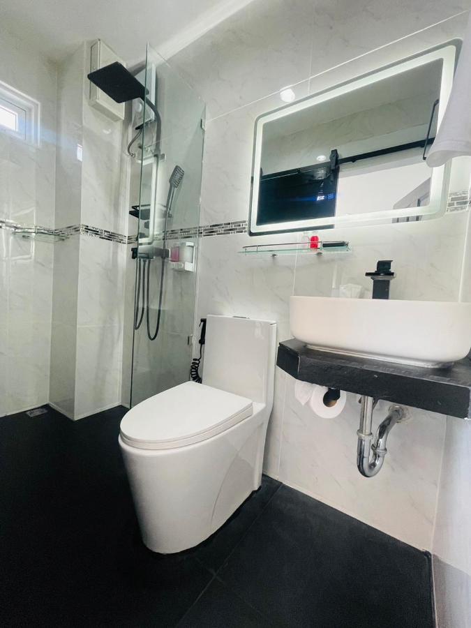 בנגקוק Thonglor Suites Hotel מראה חיצוני תמונה