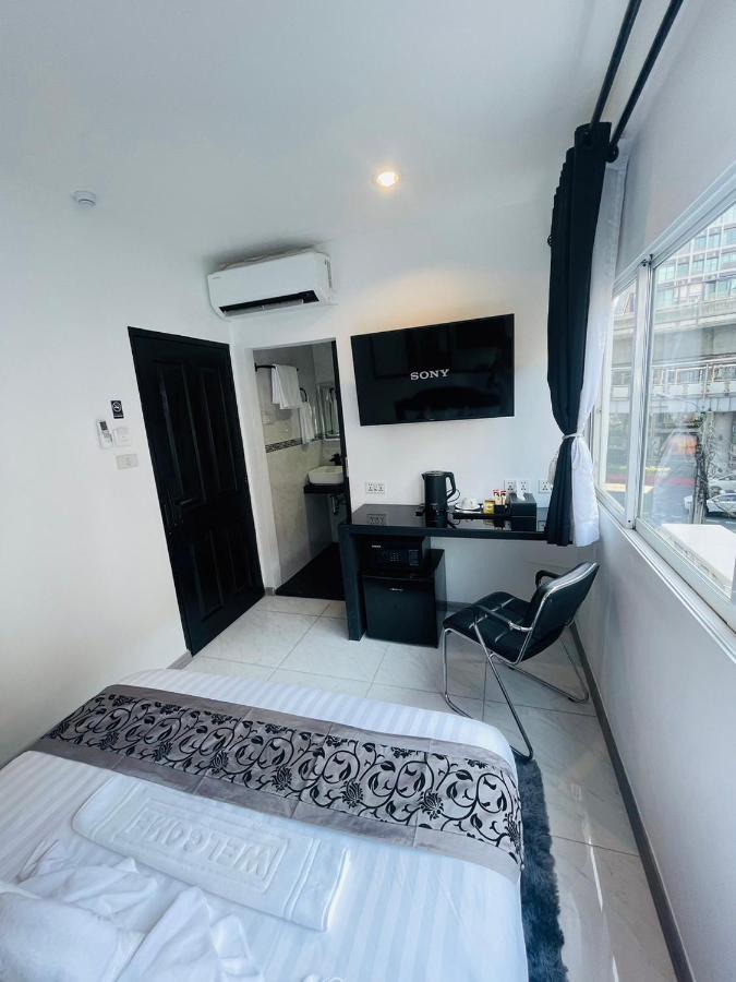 בנגקוק Thonglor Suites Hotel מראה חיצוני תמונה