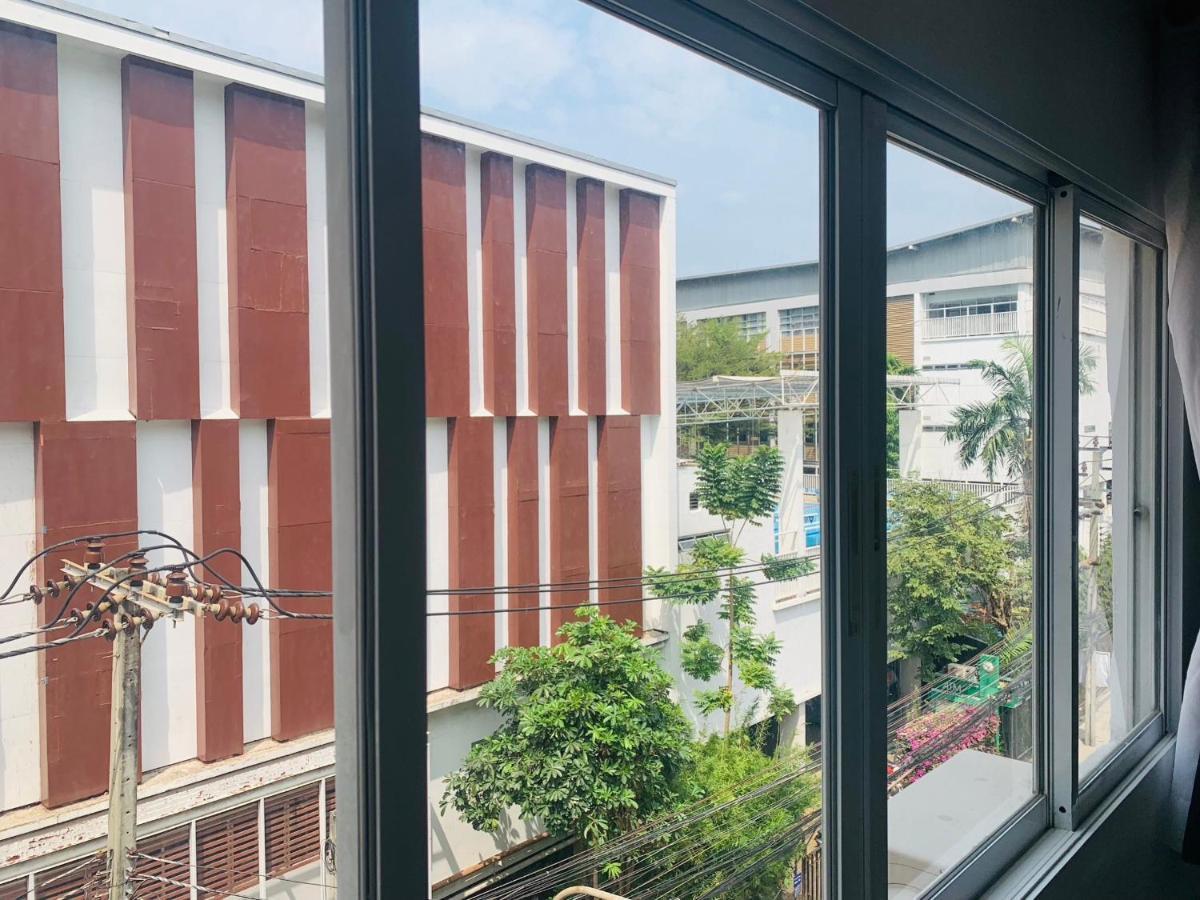 בנגקוק Thonglor Suites Hotel מראה חיצוני תמונה