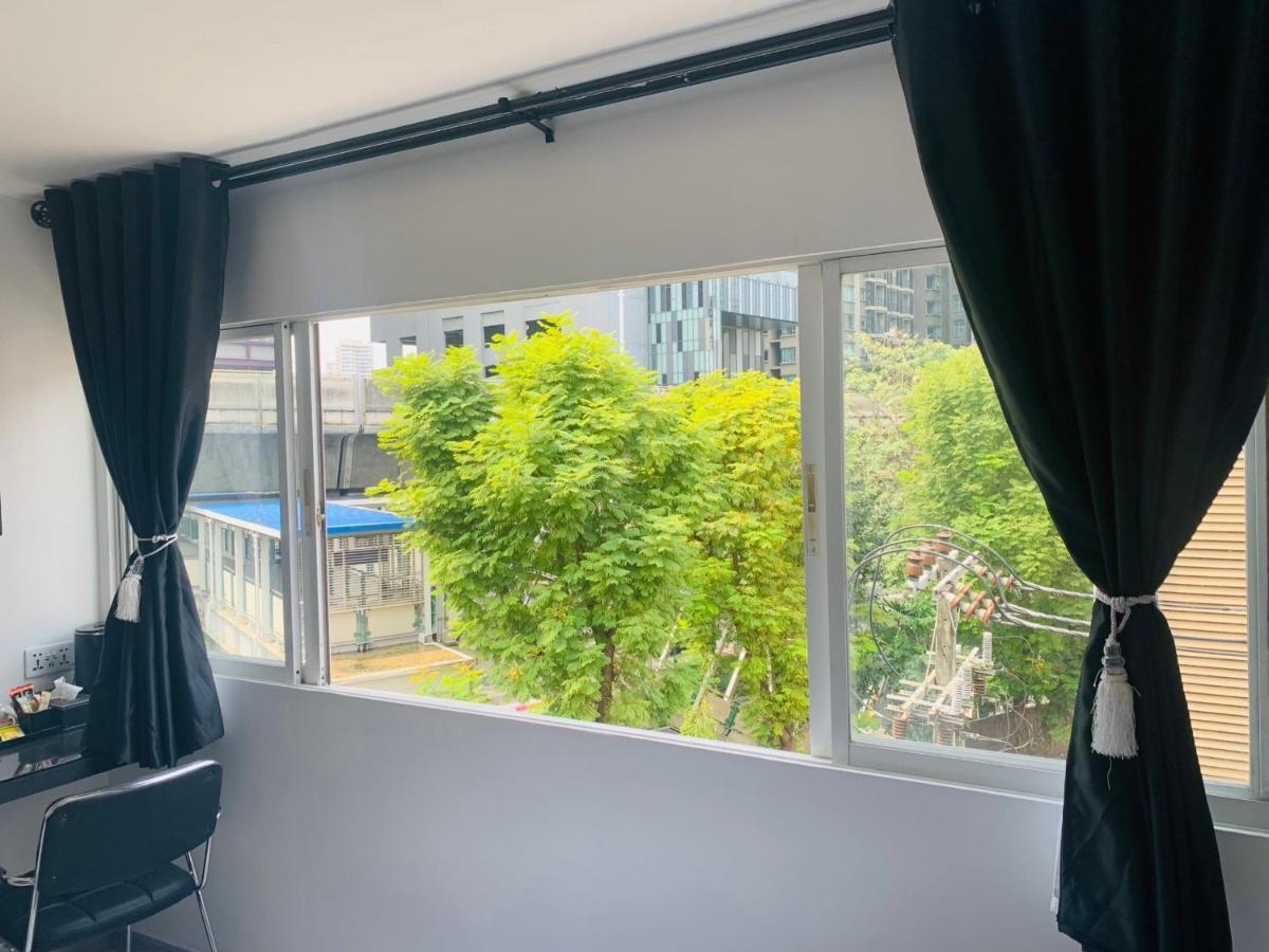 בנגקוק Thonglor Suites Hotel מראה חיצוני תמונה
