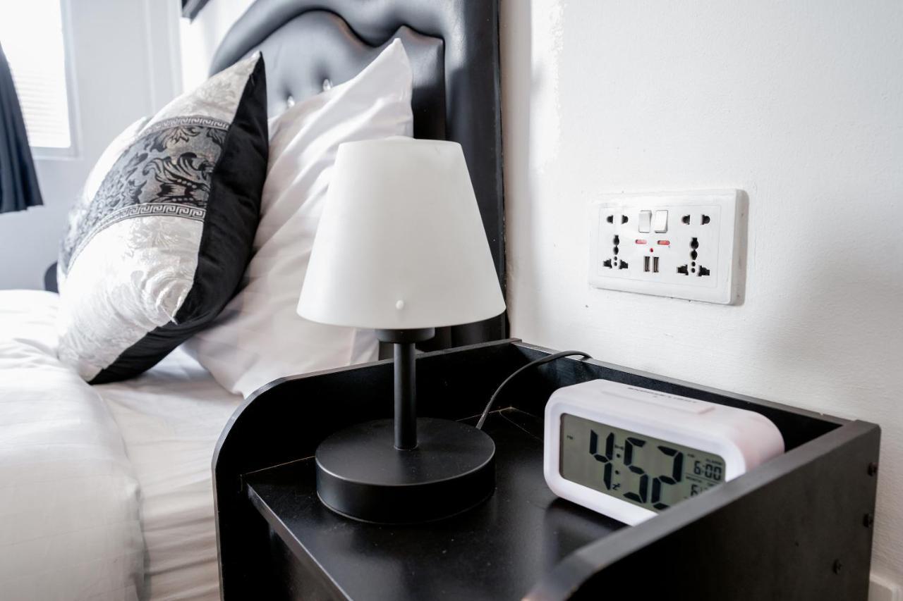 בנגקוק Thonglor Suites Hotel מראה חיצוני תמונה