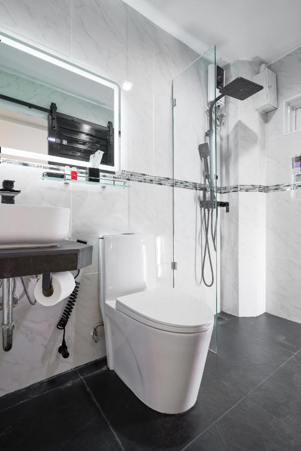 בנגקוק Thonglor Suites Hotel מראה חיצוני תמונה